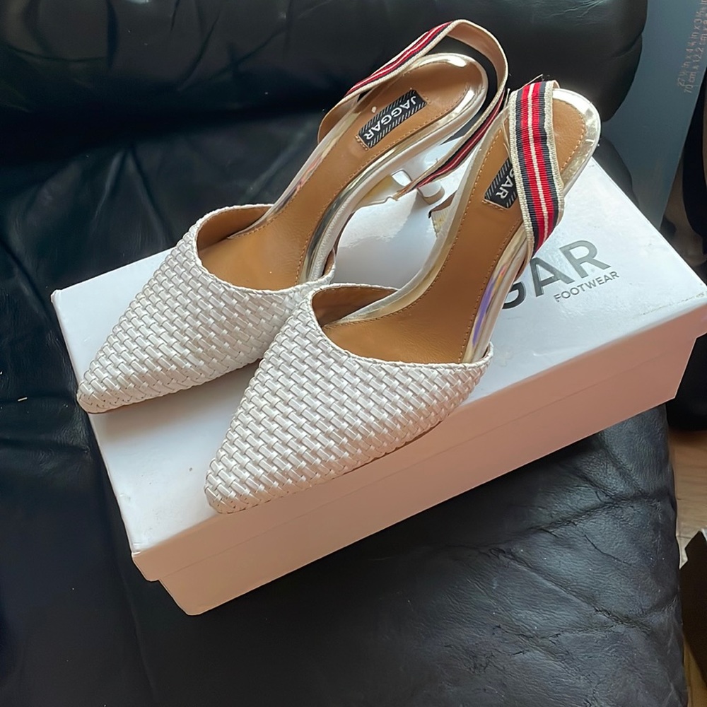 Jaggar kitten heel